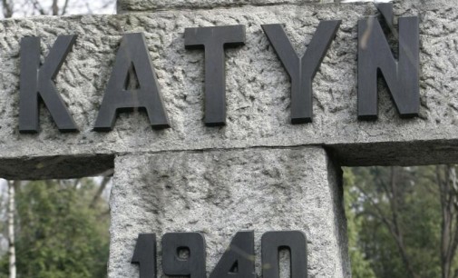 Tygodnik Starachowicki: Pomnik Ofiar Katynia nie u nas?