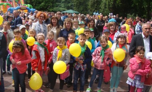 Uczniowie z Pawłowa na festynie w Kielcach