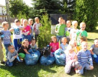 „Wyprawa-poprawa” Sprzątanie Świata w SP w Łomnie