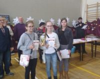 Dziewczęta z Szerzaw wicemistrzyniami województwa w drużynowym turnieju szachowym.
